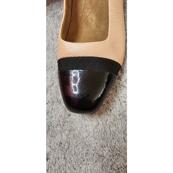 NEW Clarks Artisan Leather Alitay Susan Cap Toe Pink & Black Flats Loafers Sz 12 - Picture 3 of 8